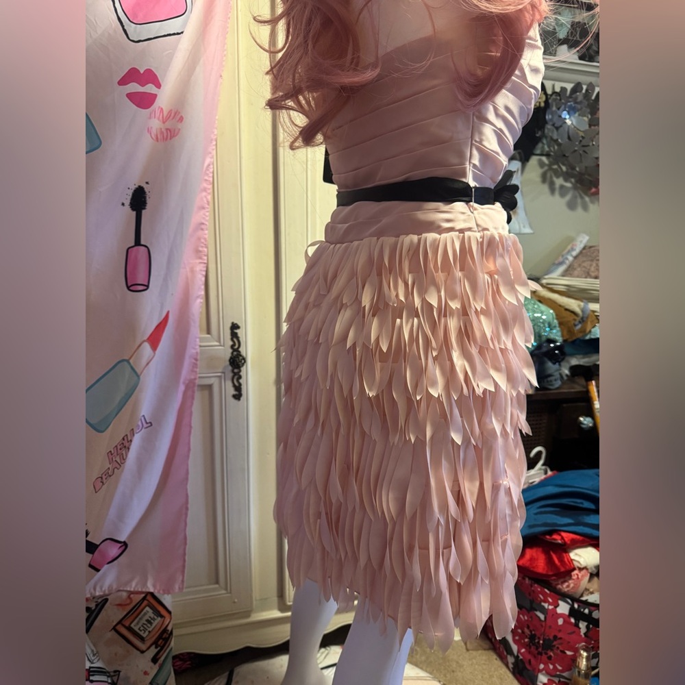 Clarisse pastel pink strapless ‘feathered’ cocktail dress - Picture 9 of 16